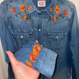 Vintage Levi’s Jean jacket.